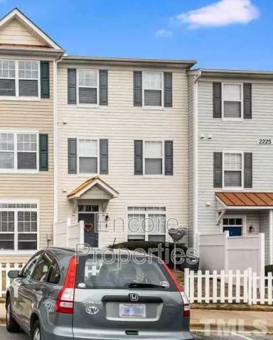Main picture of Breezewood Condominiums