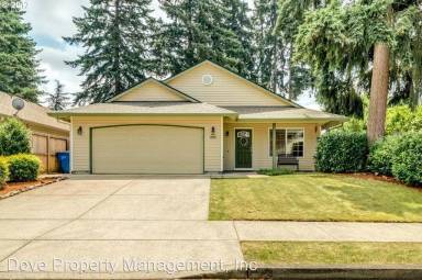 Main picture of 13301 NE 46th St