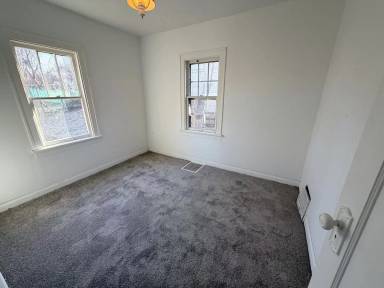 Main picture of 412 S Helen St