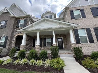 Main picture of 714 Hahn Ct