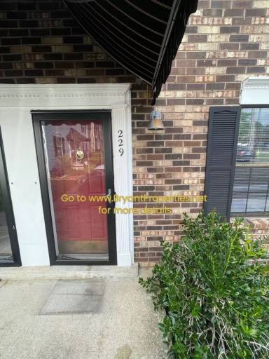 Main picture of 229 Edgewood Dr