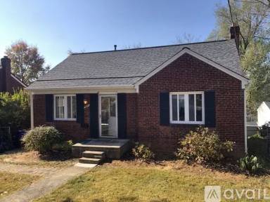 Main picture of 2020 S Quincy St