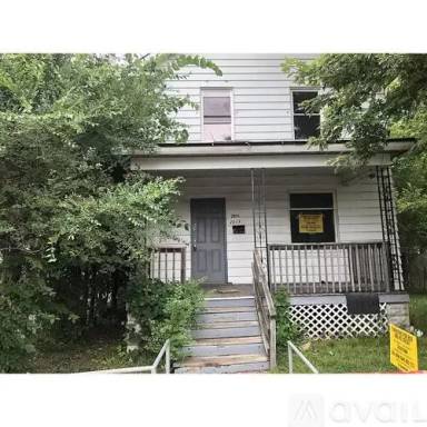 Main picture of 2011 N Prospect Rd