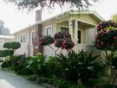 Main picture of 5428 Claremont Ave