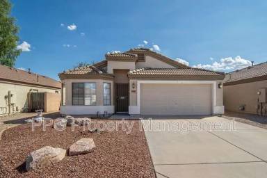 Main picture of 15531 W Port Royale Ln