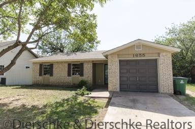 Main picture of 1655 Linda Lee Dr