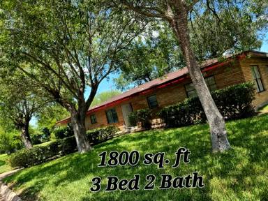 Main picture of 1202 High St