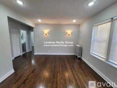 Main picture of 5058 N Wolcott Ave