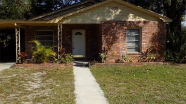 Main picture of 1838 E Elm Rd