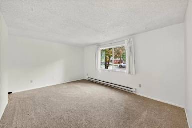 Main picture of 1089 S Leadville Ave