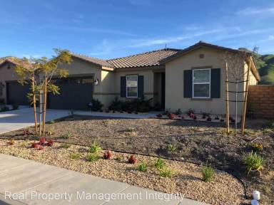 Main picture of 21123 Spring St