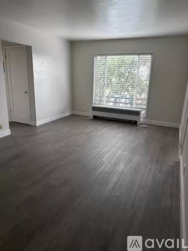 Main picture of 405 S 4th St