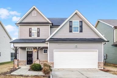 Main picture of 101 Sloan Dr