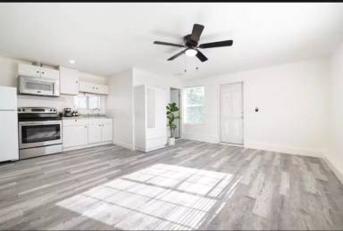 Main picture of 4344 Keeler Ave
