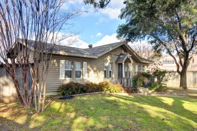 Main picture of 3421 Penticost St