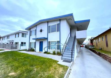 Main picture of 4726 Del Amo Blvd.