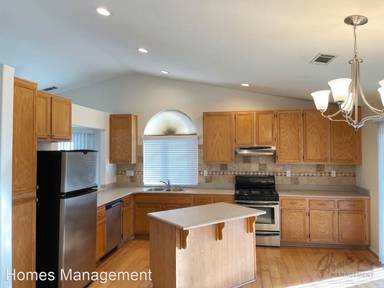 Main picture of 2427 Linda Ct