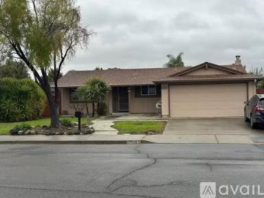 Main picture of 2702 Dowe Ave