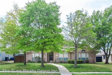Main picture of 12105 Primrose Ln