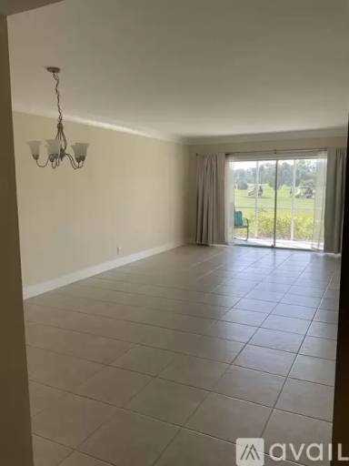 Main picture of 2950 N Palm Aire Dr