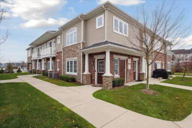 Main picture of 5670 Arbor Chase Dr