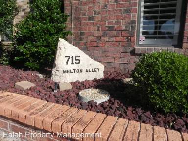 Main picture of 705 Melton Aly