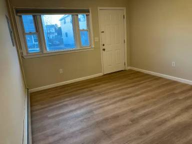 Main picture of 131 S 5th Ave