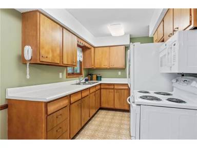 Main picture of 4613 Aquila Ave N