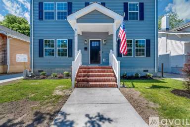 Main picture of 817 W 27th St
