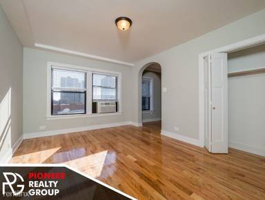 Main picture of 550 W Arlington Pl Apartments