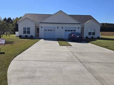 Main picture of 213 Briarcliff Ct