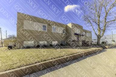Main picture of 1125 S Walnut St