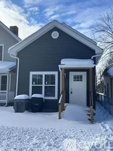 Main picture of 1908 W 58th St