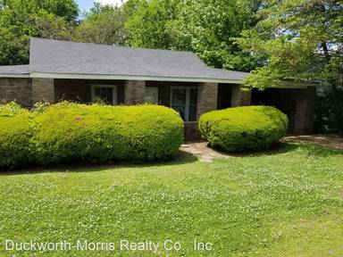 Main picture of 930 16th Ave E