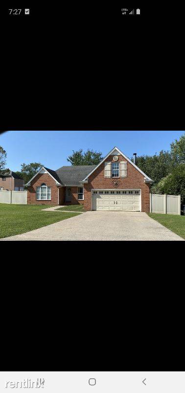 Main picture of 323 Shadowood Dr