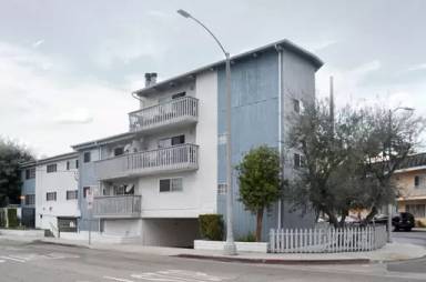 Main picture of 423 N Venice Blvd