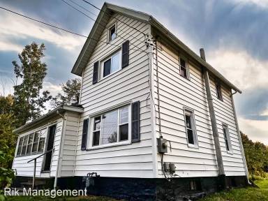 Main picture of 1697 Hilton Parma Corners Rd