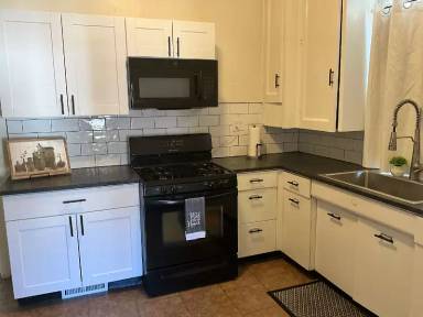 Main picture of 1463 Garfield St