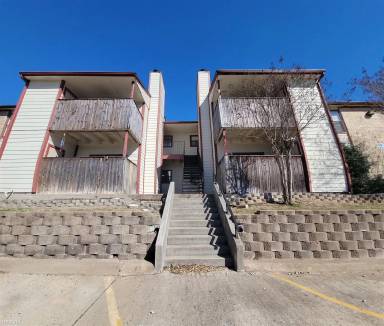 Main picture of Twin City Condominiums