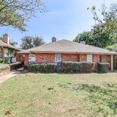 Main picture of 2404 Kingsford Ct