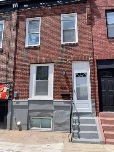 Main picture of 1526 S Hollywood St