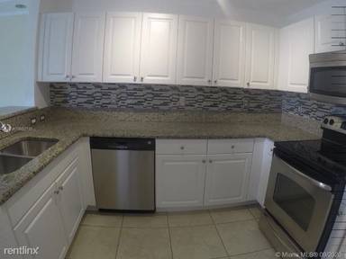 Main picture of 11401 NW 89th St