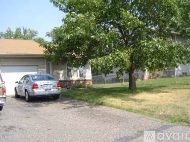 Main picture of 1323 73rd Ave NE