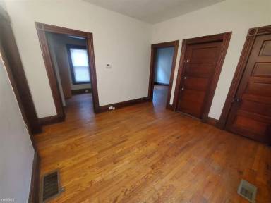 Main picture of 118 Colfax St NE