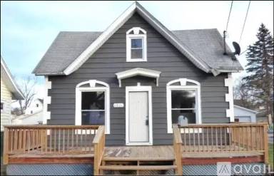 Main picture of 1021 8th St