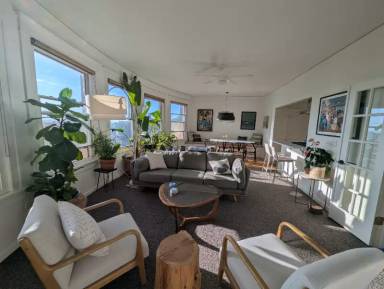 Main picture of 626 13th Ave E
