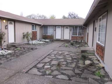 Main picture of 746 NW Yamhill St