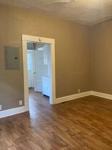 Main picture of 619 W Howard St