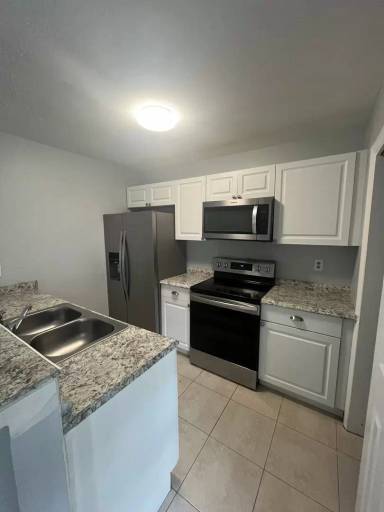 Main picture of 828 E Tiffany Dr