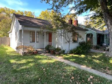 Main picture of 2712 17th St